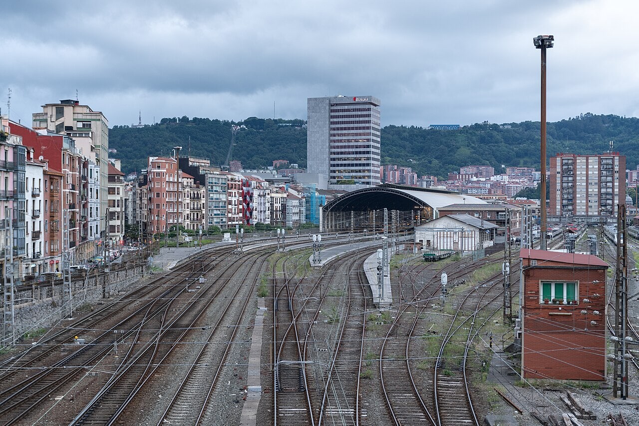 ПО ТЕШКИТЕ НЕСРЕЌИ, ТРИДНЕВЕН ШТРАЈК: Силно предупредување на шпанските машиновозачи – пругите не се безбедни