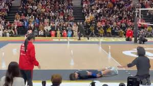 Што се случува кога јапонски одбојкар удира некого со топка?