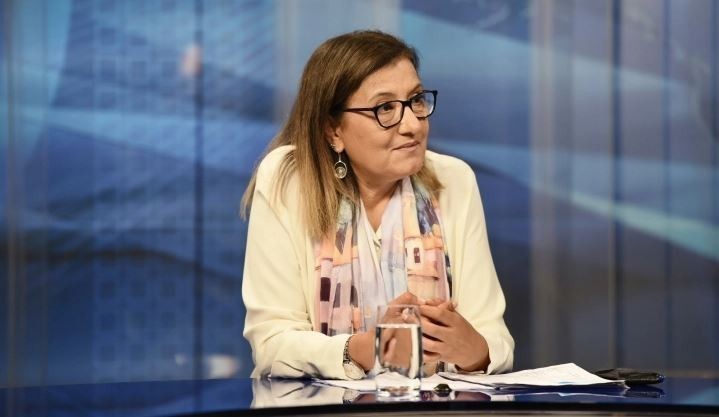 „ОНИЕ 30 ОТСТО СО ПОГОЛЕМА ПЛАТА СЕ НЕКОЈА ПОСЕБНА СОРТА?“: Тренчевска по договорот за платите во администрација ‘пукање у сопствена нога’