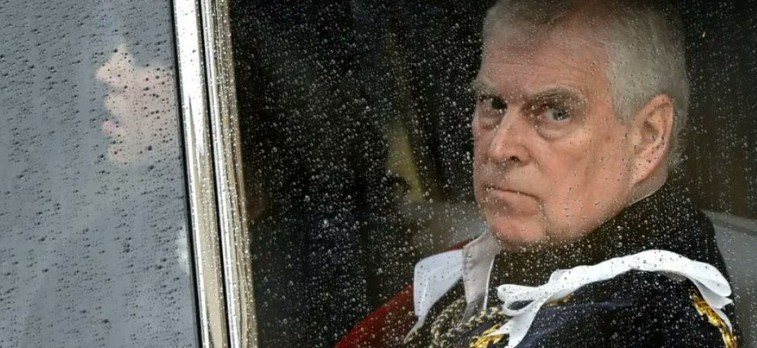 Принцот Ендру уапсен во Велика Британија, под истрага за злоупотреба на јавна должност