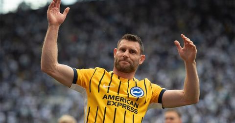 Започна со плата од 300 евра, а викендов може да израмни голем рекорд во Премиер лигата!