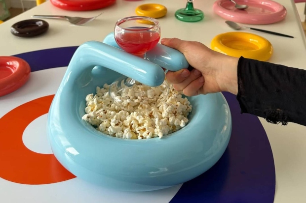 Чинија за пуканки инспирирана од Зимските олимписки игри