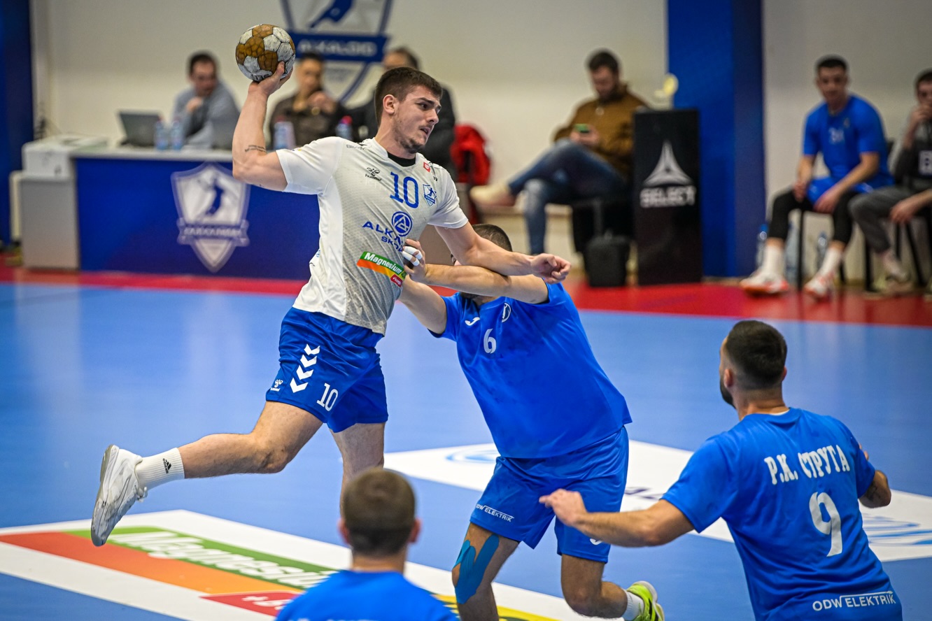 Алкалоид ја наполни мрежата на Струга, Вардар без мака против Пролет!