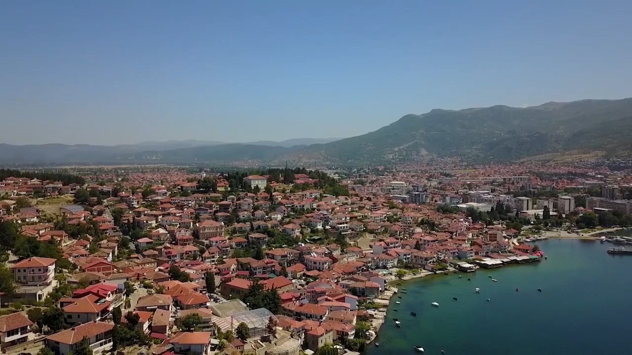 Висока владина делегација во Париз во обид Охрид да не го загуби статусот на заштитено светско наследство