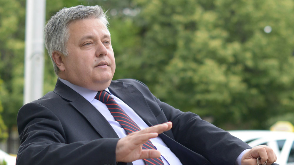 Гацов: Младите ги регистрираат сите слабости на пензискиот систем и ги користат без пардон – плаќаат најнизок придонес за ПИО и се пријавени на полови...