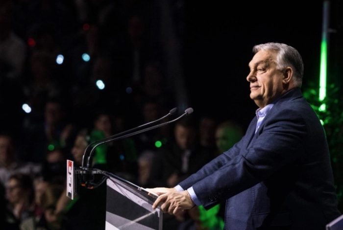 ОРБАН: Бившиот претседател на САД, Клинтон бараше Унгарија да ја нападне Србија за да се отвори втор фронт во ек на војната на Косово