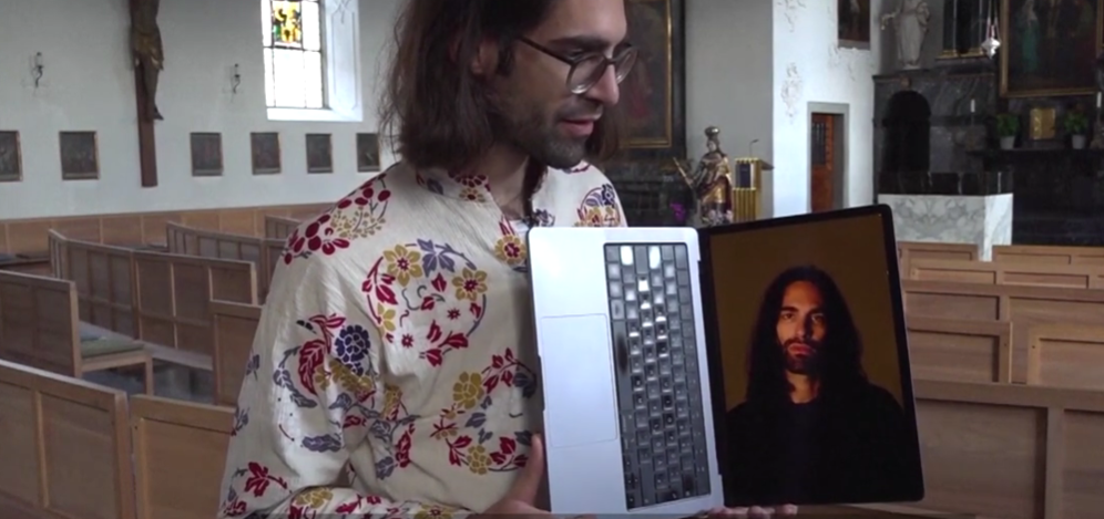 Вештачката интелигенција влезе и во христијанството: Во црква во Швајцарија може да зборувате со AI Исус