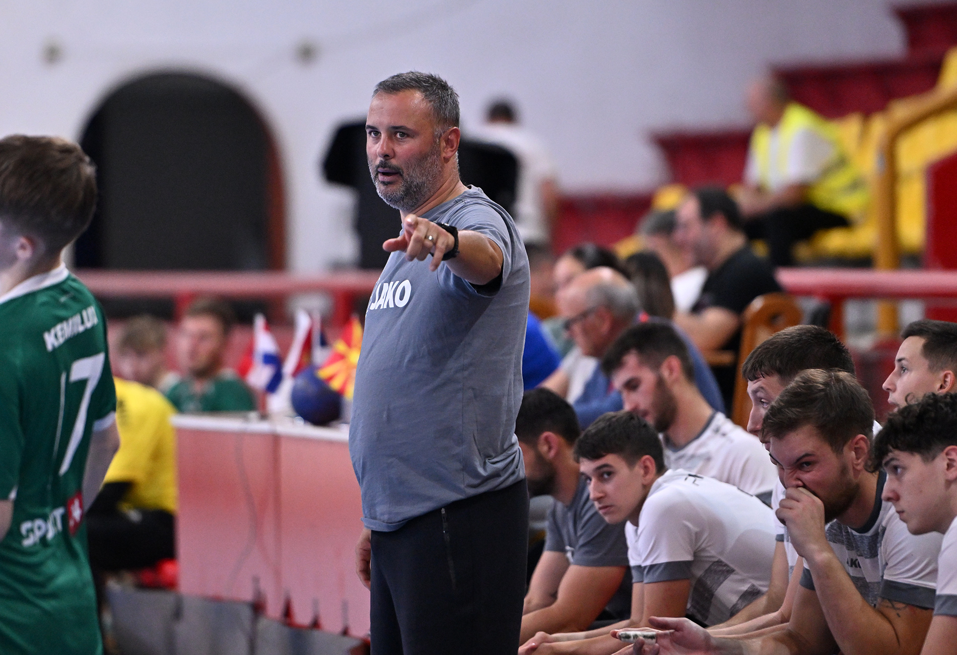 Нексе загуби во Лига Европа и го смени тренерот