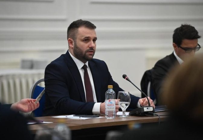 ДУРМИШИ ЗА МИНИМАЛНАТА ПЛАТА: Ние имаме поголема куповна моќ од Чешка, Литванија, Албанија, Црна Гора, Турција