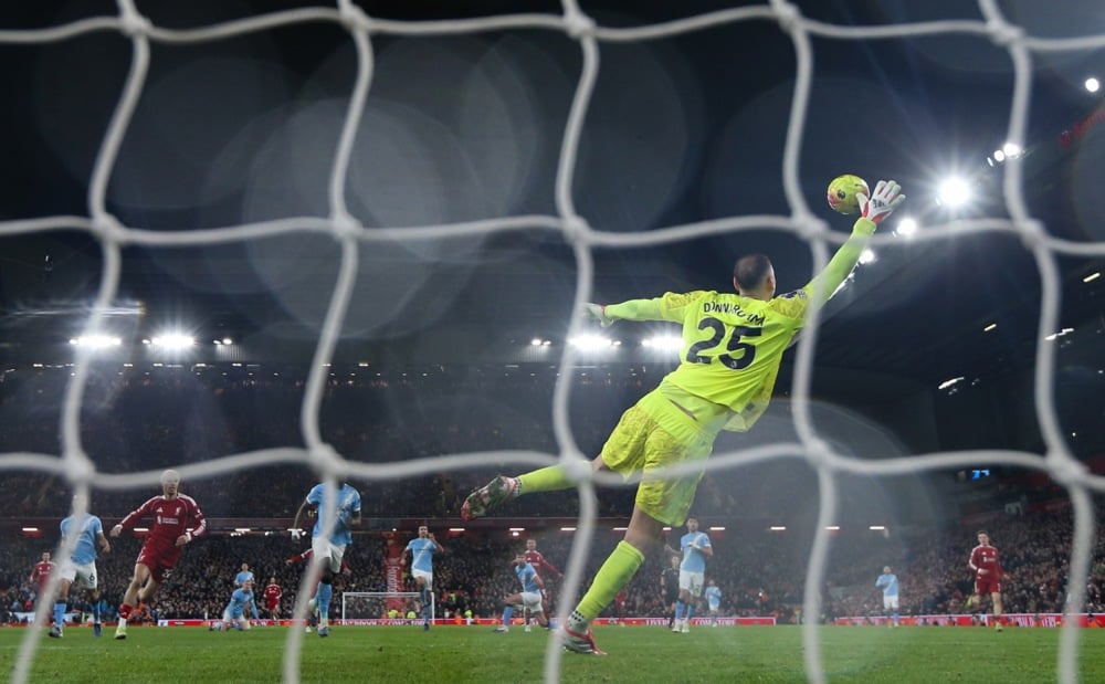 Рој Кин не е импресиониран од мега-одбраната на Донарума: Тоа му е работа!