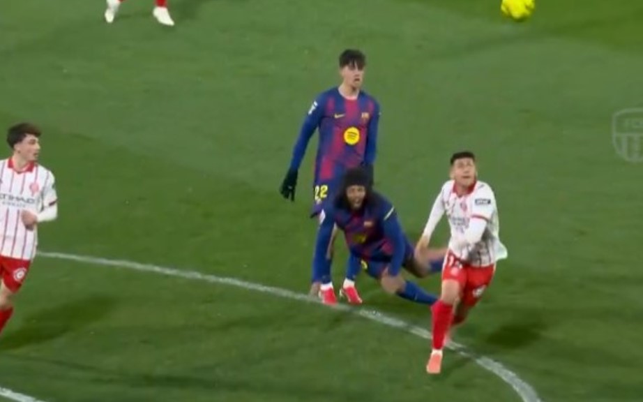 Требаше ли победничкиот гол на Жирона против Барселона да биде поништен? (ВИДЕО)