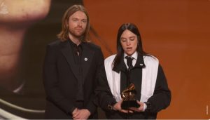 (ВИДЕО) Греми наградите против ICE – Најголемите музички ѕвезди го искористија доделувањето на наградите Греми за да се спротивстават на имиграциската политика на Трамп