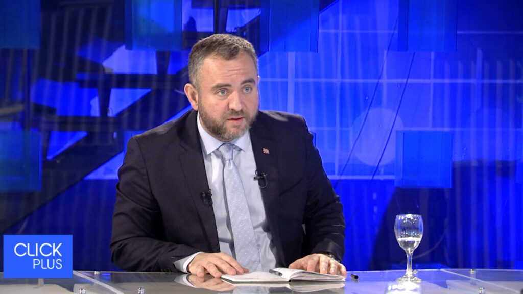 Тошковски: Истрагата за запленетите 40 тони канабис резултира со кривична пријава за 10 лица