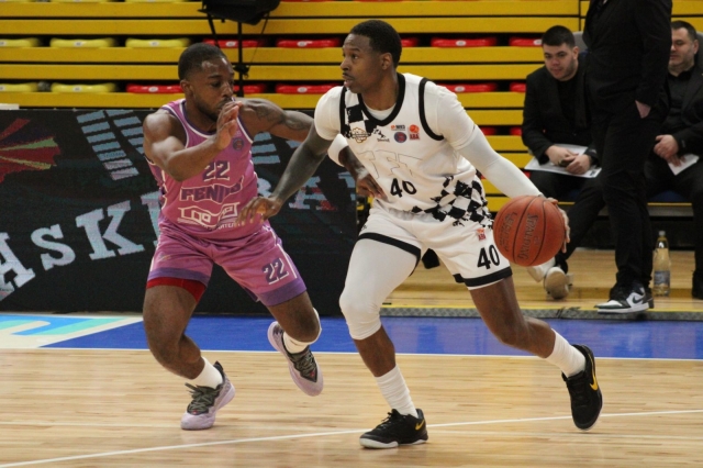 ТФТ потврди дека е кандидат за трофејот, а Феникс дека – залутал на куп-завршницата (ФОТО)