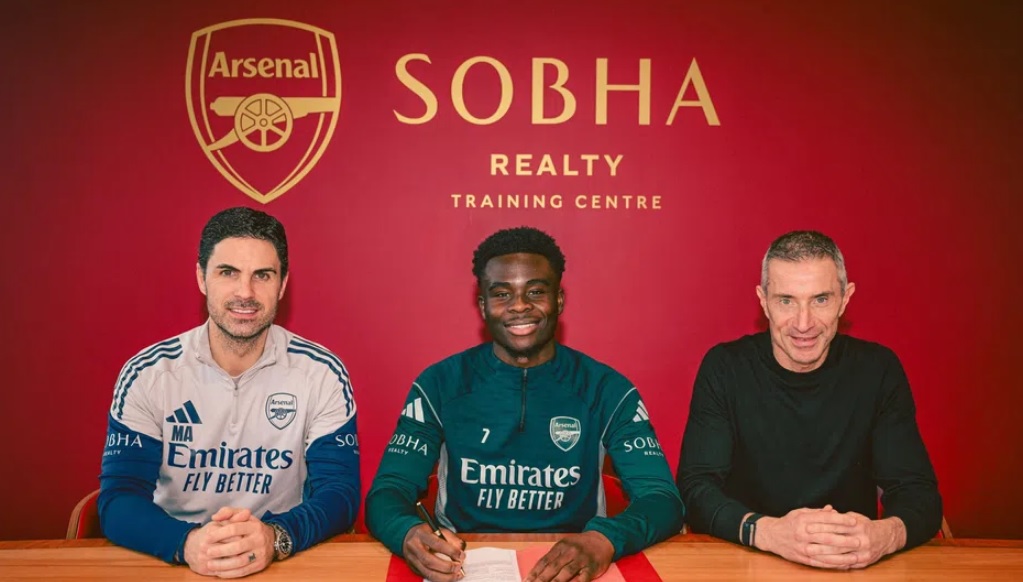 Арсенал го објави новиот договор со Букајо Сака