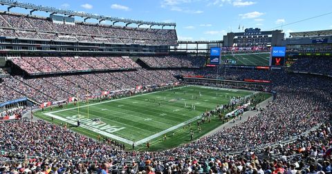 Проблеми за ФИФА: Градот Фоксборо со „уцена“ за користење на стадионот за СП!