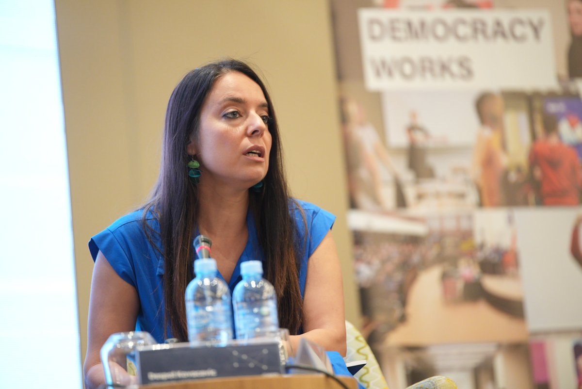 Ефремов во Бугарија, Муртезани во нато, Мангова во Лондон, Атанасов во Романија