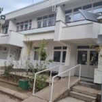 Потпорниот ѕид и оградата што се урнаа кај штипската болница ќе ги санира општината