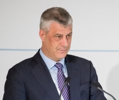 Обвинители за воени злосторства бараат 45 години затвор за Хашим Тачи