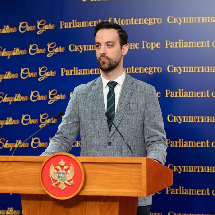 (видео) ЗИРОЈЕВИЌ: Македонија има многу пониска инфлација и подобри резултати од Црна Гора, и Влада со мерливи резултати