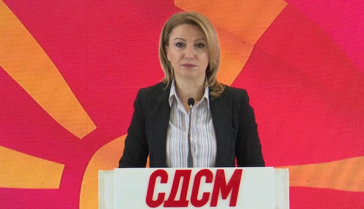 „Како покрај толку угледни бизнисмени, личност со вакво криминално минато е избран за конзул?“: СДСМ со прашања до премиерот