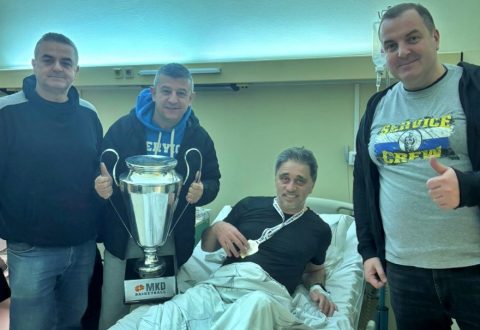 Гест за медал на МЗТ Скопје: Пехарот од купот го однесоа во болница кај Ристе Божиновски – Мачор, еден од нивните најверни навивачи кој води здравствена битка (ВИДЕО)