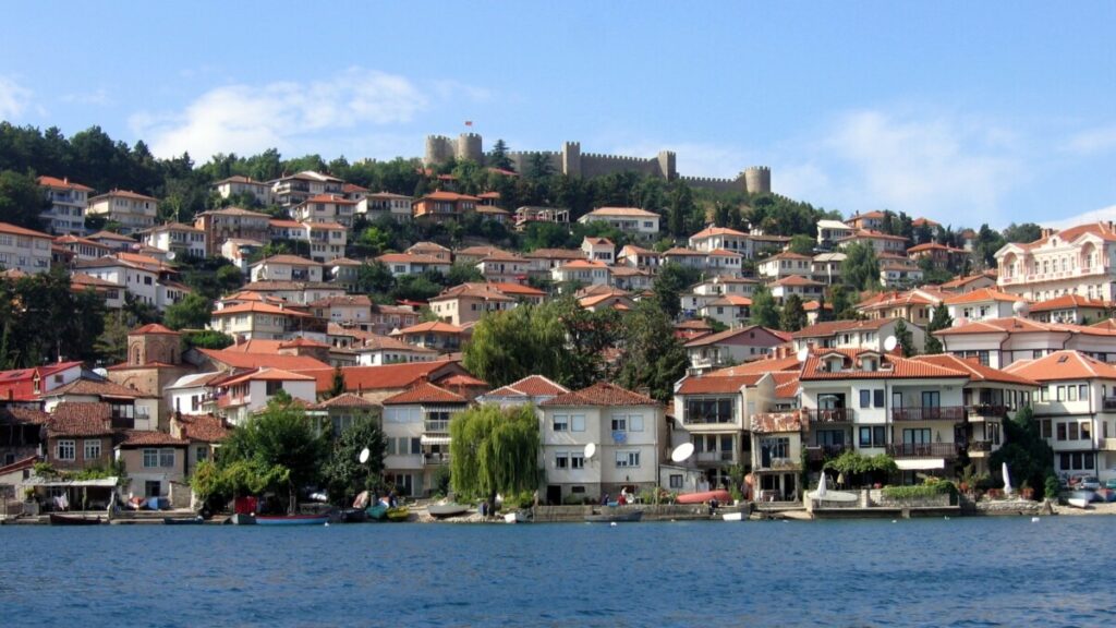 Без паника: Ќе има вежба за евакуација во охридското училиште „Кочо Рацин“