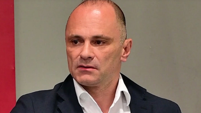 Никој во тендер коалицијата ВМРО-ЗНАМ не живее од плата туку на грбот на граѓаните, велат од СДСМ