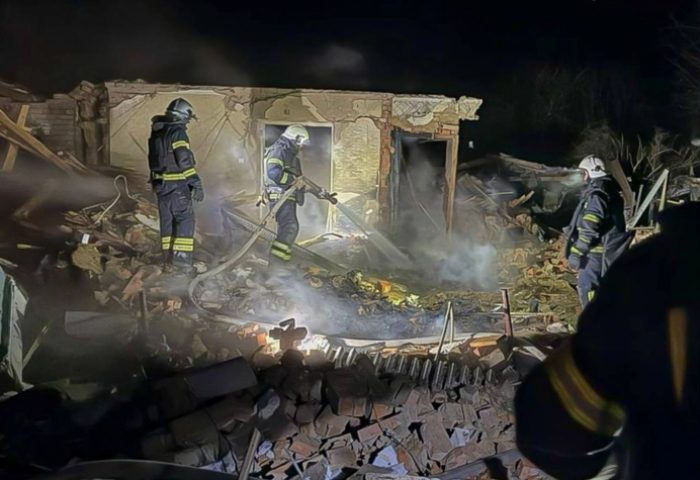 Три лица загинаа во руски напади врз Одеса и Харков