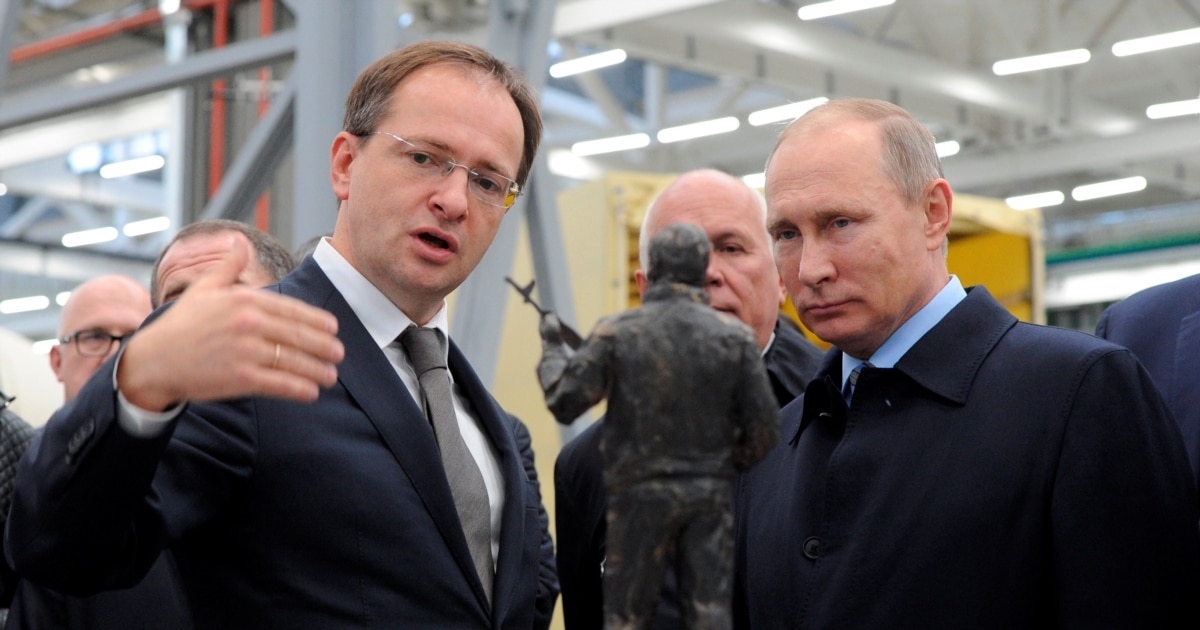 Руски историчар виновен за застојот во украинските мировни преговори?