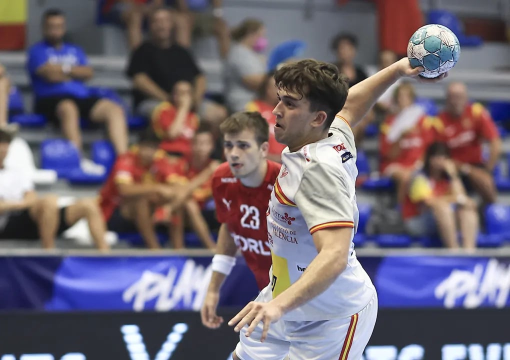 Вардар ќе детонира бомба – почнува преговори со шпански репрезентативец кој бомбардираше на ЕП во Данска!