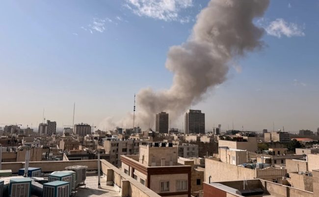 АЈАТОЛАХОТ ХАМНЕИ И ПРЕТСЕДАТЕЛОТ ПЕЗЕШКИЈАН БИЛЕ ЦЕЛ НА НАПАДИТЕ НА САД И ИЗРАЕЛ ВРЗ ИРАН