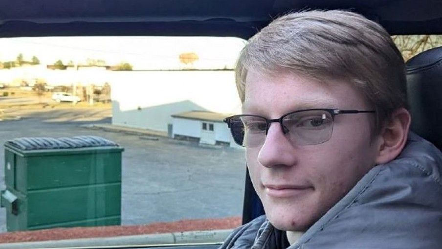 Кој е човекот што беше застрелан додека се обидувал да упадне во одморалиштето на Трамп?