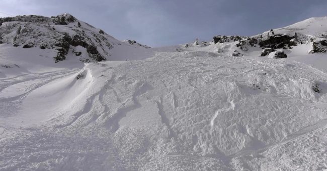 ПЕТ ЗАГИНАТИ ВО СЕРИЈА ЛАВИНИ НА АВСТРИСКИТЕ АЛПИ