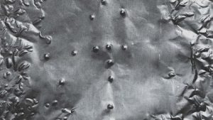 АТА го претстави деби-албумот „Лакримариум“ и ја прослави премиерата со прв самостоен концерт