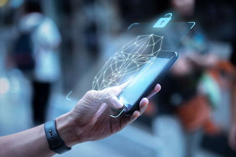 Google развива технологија за отклучување со лице за Pixel 11 серијата уреди