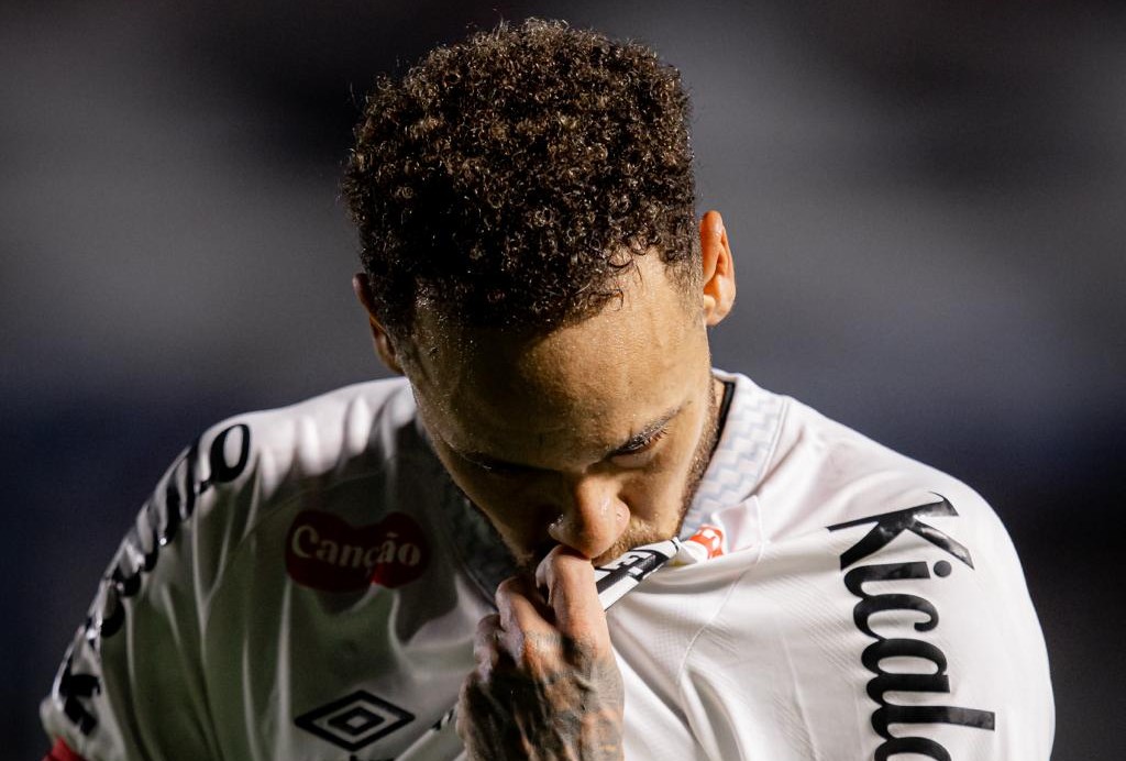 Нејмар напорно работи за мундијалскиот сон, даде два гола за победа на Сантос (ВИДЕО)