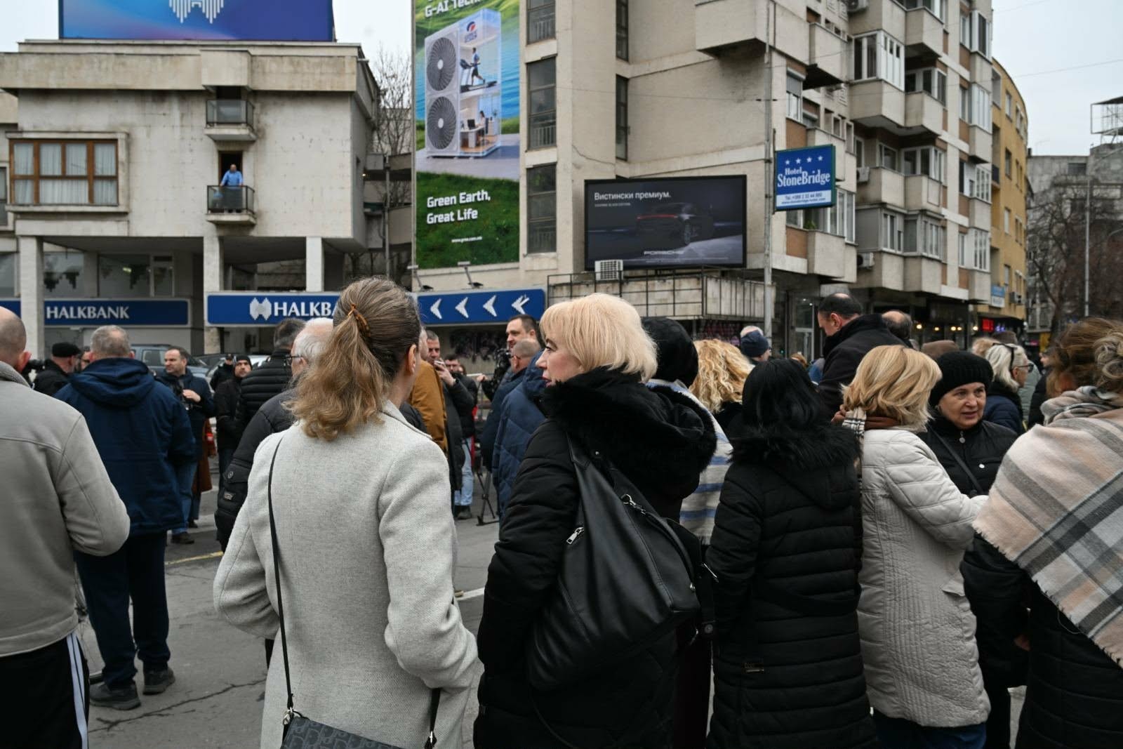 Трендафилов: Пратениците намерно дојдоа порано на работа пред протестот