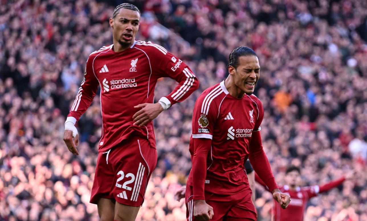 Лудо попладне во Премиер лигата: Три натпревари – 19 гола! (ВИДЕО)