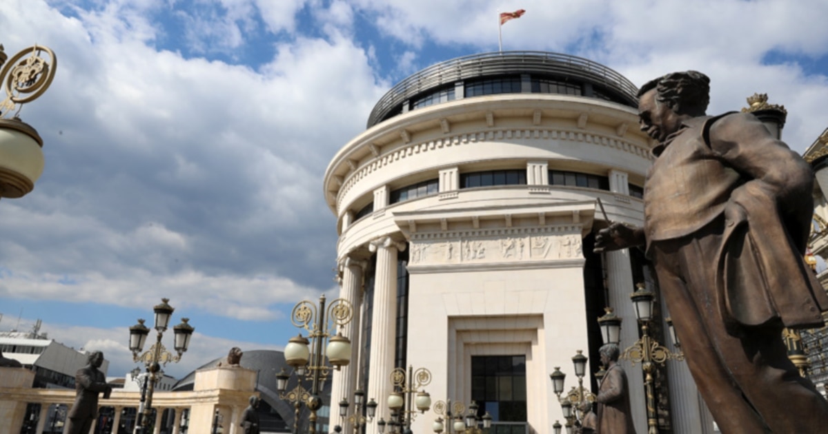 Уапсени три лица во Скопје осомничени за активности на Исламската држава