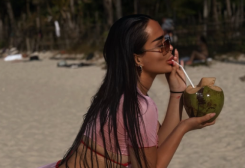 Цреши меѓу нозете, а гради како лубеници: Тијана Ем со летнот изглед ги замолчи сите