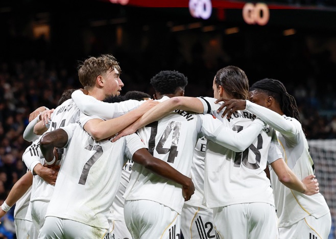 Реал Мадрид подготвува специјален дрес за 125 години постоење (ФОТО)