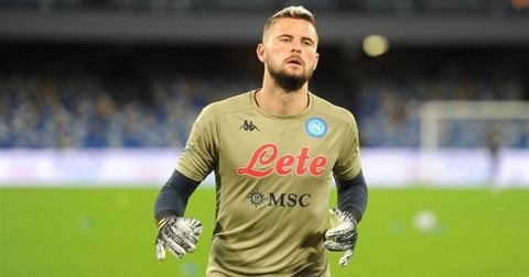 „Фудбалот стана вистинска фарса, веројатно требаше да бидеме танчери“