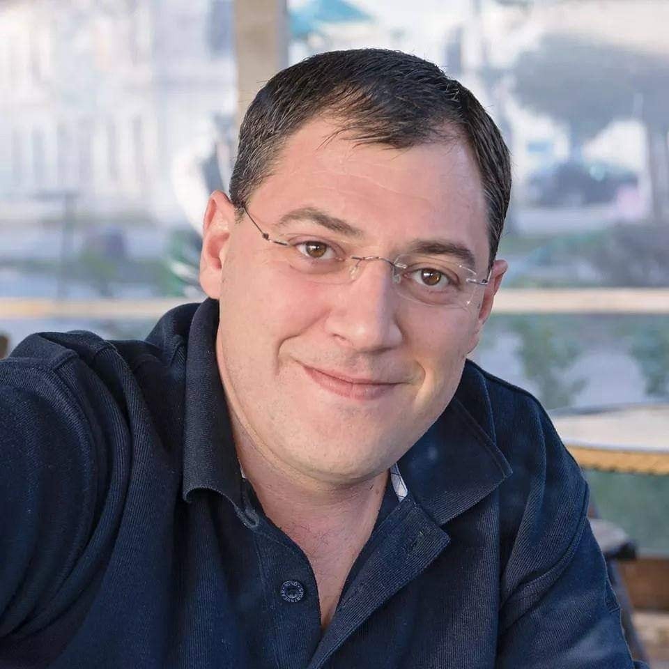 „Аман веќе не е само израз на фрустрација – тоа е крик за достоинство“: Милески со остра критика по извештајот на Вајц