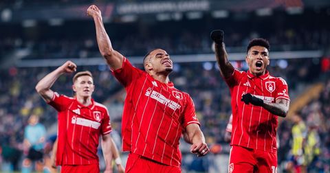 ВИДЕО: Динамо се лизна со Генк, Нотингем го уништи Фенербахче