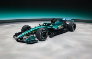 Астон Мартин го претстави новиот болид (ВИДЕО)