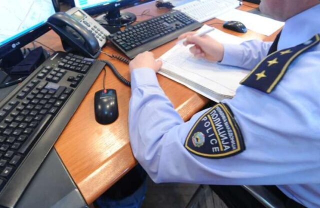 Полицаец му помагал на затвореник преку испраќање снимки од камери за пријавено кривично дело