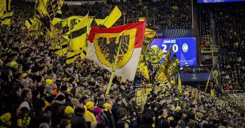 Германците дочекани како криминалци во Италија, Борусија застана зад своите навивачи