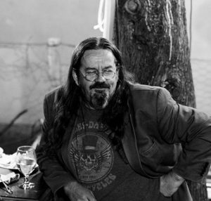 Денес роденден слави Орце Чунихин – Орша, еден од највпечатливите вокали на македонската рок сцена