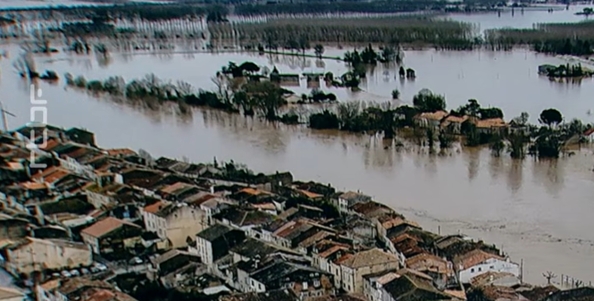 (ВИДЕО) ПОПЛАВИ ВО ФРАНЦИЈА: Првата половина од февруари беше највлажната од 1959 година